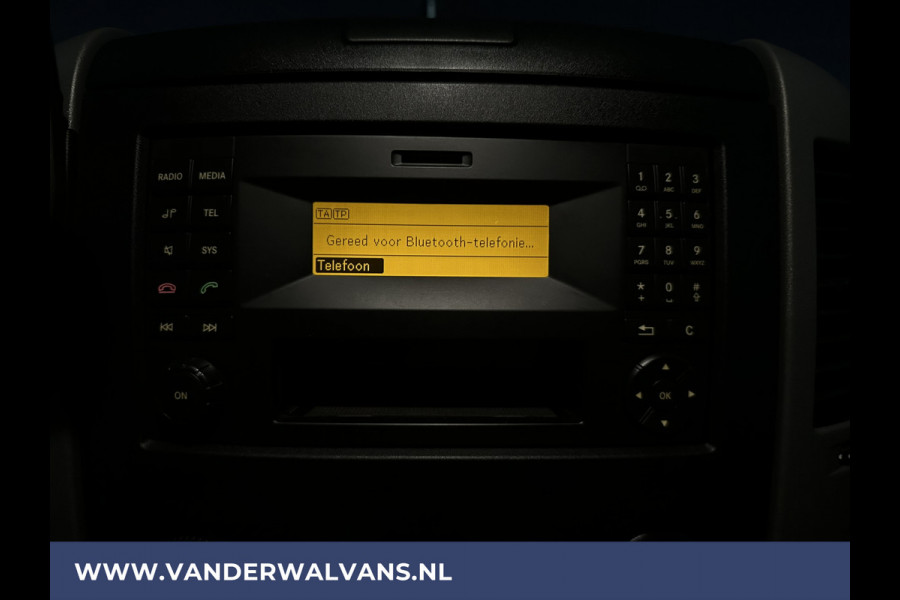 Mercedes-Benz Sprinter 316 CDI 163 pk L2H2 Euro6 Airco | 2800kg trekhaak | Cruisecontrol Parkeersensoren