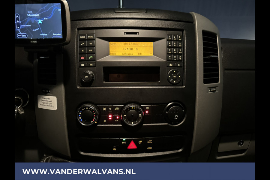 Mercedes-Benz Sprinter 316 CDI 163 pk L2H2 Euro6 Airco | 2800kg trekhaak | Cruisecontrol Parkeersensoren