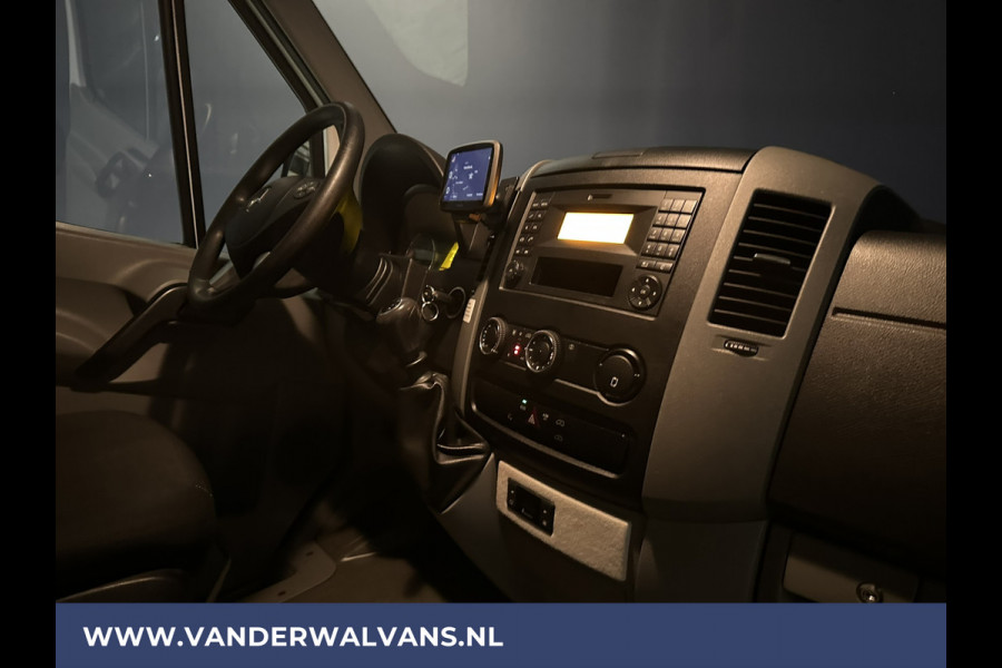 Mercedes-Benz Sprinter 316 CDI 163 pk L2H2 Euro6 Airco | 2800kg trekhaak | Cruisecontrol Parkeersensoren
