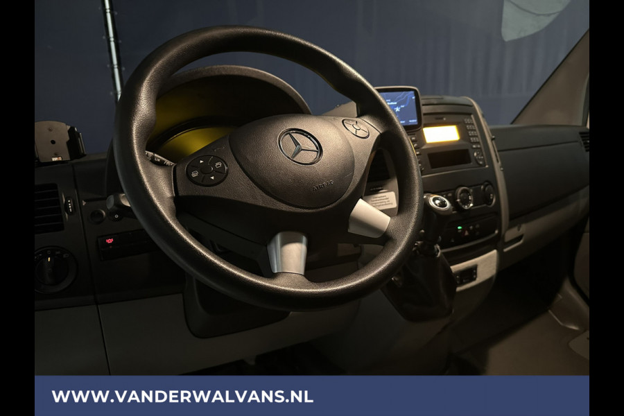 Mercedes-Benz Sprinter 316 CDI 163 pk L2H2 Euro6 Airco | 2800kg trekhaak | Cruisecontrol Parkeersensoren