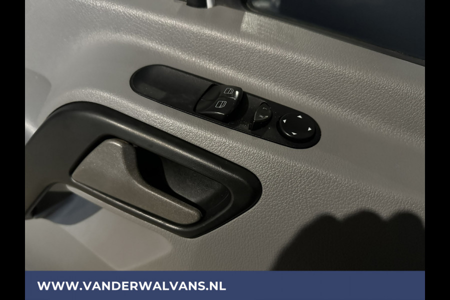 Mercedes-Benz Sprinter 316 CDI 163 pk L2H2 Euro6 Airco | 2800kg trekhaak | Navigatie | Cruisecontrol Parkeersensoren