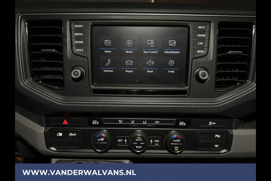 Volkswagen Crafter 2.0 TDI 141pk L3H3 L2H2 Euro6 Airco | Camera | Apple Carplay | Android Auto Parkeersensoren, Bijrijdersbank, zilver