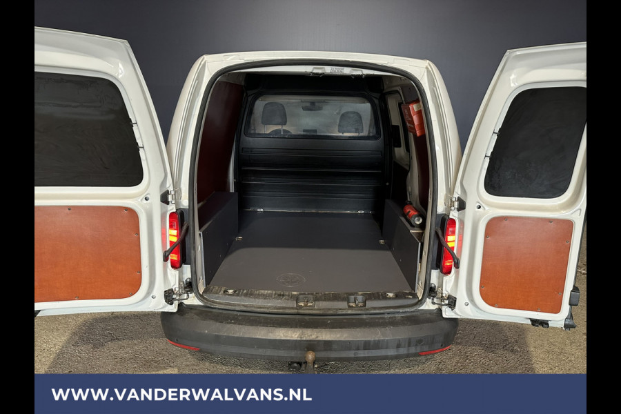 Volkswagen Caddy 2.0 TDI L1H1 Euro6 Airco | Camera | Cruisecontrol | Trekhaak | Parkeersensoren