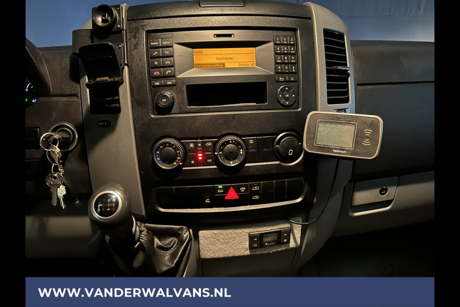 Mercedes-Benz Sprinter 316 CDI 163pk L2H2 Euro6 Airco | Cruisecontrol | 2800kg Trekhaak Parkeersensoren