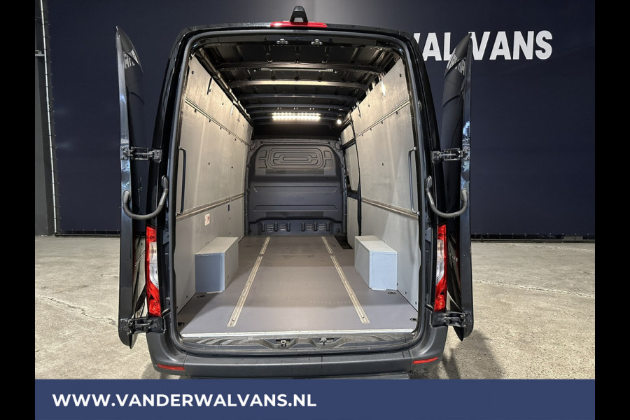 Mercedes-Benz Sprinter 317 CDI 170pk L3H2 Euro6 Airco | Apple Carplay | 360 Graden Camera | Navigatie Android Auto, Cruisecontrol, Chauffeursstoel, Parkeersensoren, Stoelverwarming, Bijrijdersbank