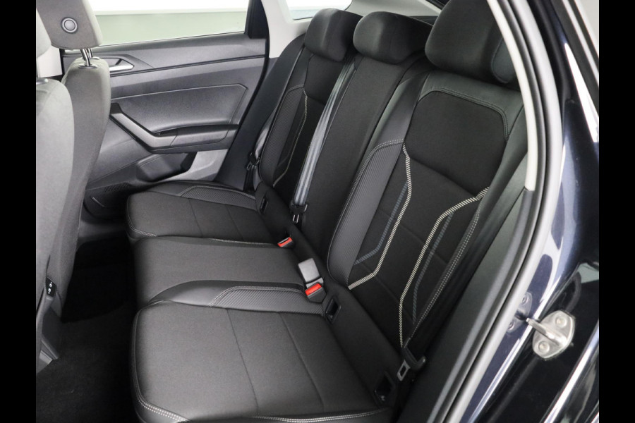 Volkswagen Taigo 1.0 TSI Style 110 pk | Verlengde garantie | Navigatie | Parkeersensoren | Achteruitrijcamera | Adaptieve cruise control | Stoelverwarming |
