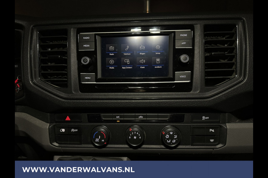 Volkswagen Crafter 2.0 TDI 141pk L3H3 L2H2 Euro6 Airco | Camera | Apple Carplay | Android Auto Cruisecontrol, Chauffeursstoel, Parkeersensoren, Bijrijdersbank, zilver