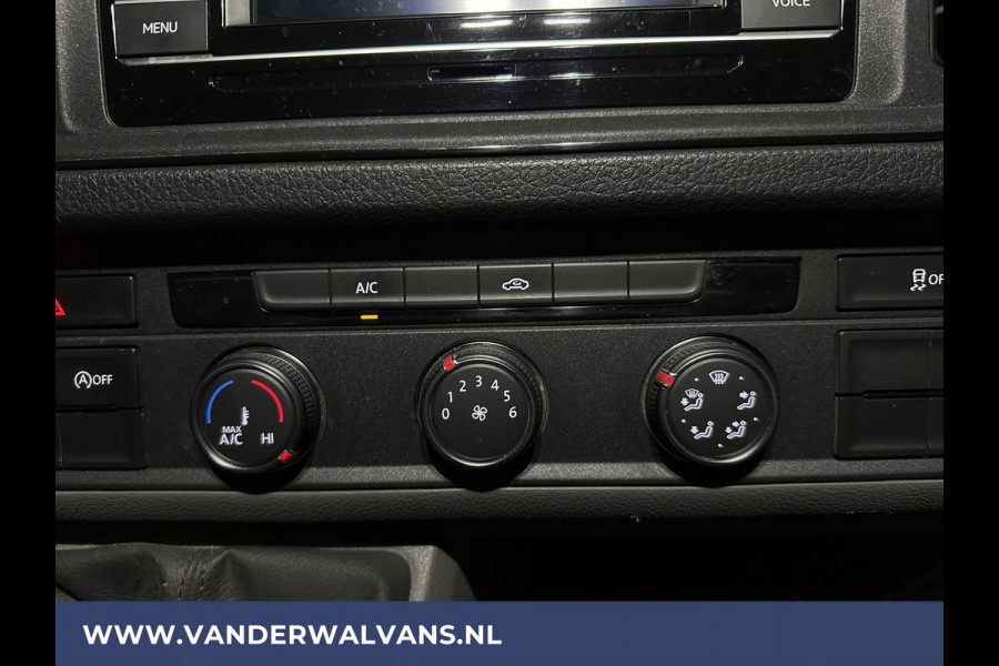 Volkswagen Crafter 2.0 TDI 141pk L3H3 L2H2 Euro6 Airco | Camera | Apple Carplay | Android Auto Cruisecontrol, Chauffeursstoel, Parkeersensoren, Bijrijdersbank, zilver