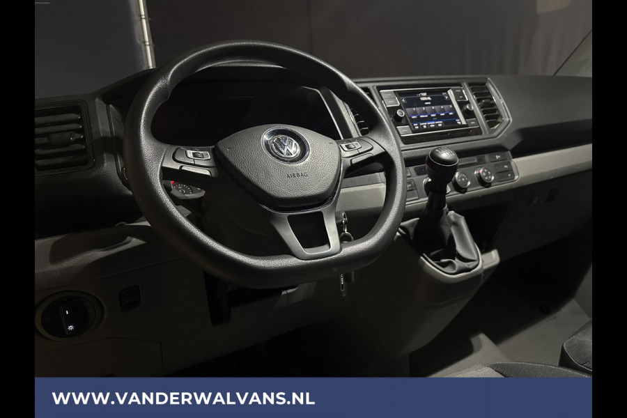 Volkswagen Crafter 2.0 TDI 141pk L3H3 L2H2 Euro6 Airco | Camera | Apple Carplay | Android Auto Cruisecontrol, Chauffeursstoel, Parkeersensoren, Bijrijdersbank, zilver