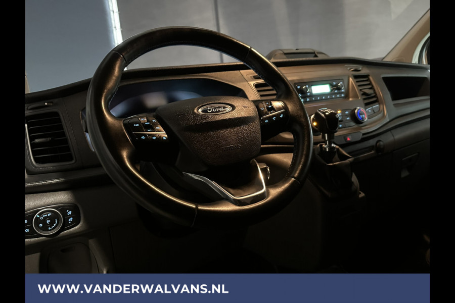 Ford Transit Custom 2.0 TDCI 130 pk L2H1 Euro6 Airco | LED | Cruisecontrol | Verwarmde voorruit | Parkeersensoren Bijrijdersbank, 2800kg trekvermogen