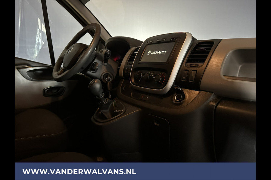 Renault Trafic 1.6 dCi 125 pk L2H1 Euro6 Airco | Navigatie | Trekhaak | Cruisecontrol | Parkeersensoren Bijrijdersbank