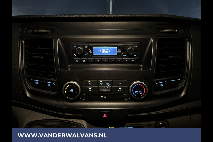 Ford Transit 2.0 TDCI L2H2 Euro6 Airco | 2450kg Trekhaak | LM velgen | Verwarmde voorruit Dakdragers, Bijrijdersbank