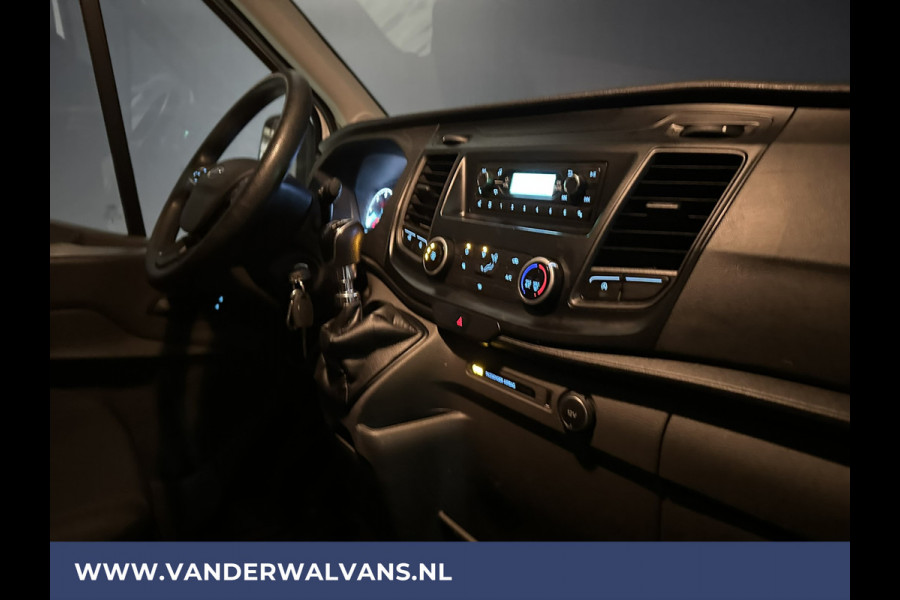 Ford Transit 2.0 TDCI L2H2 Euro6 Airco | 2450kg Trekhaak | LM velgen | Verwarmde voorruit Dakdragers, Bijrijdersbank