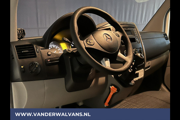 Mercedes-Benz Sprinter 316 CDI 163 pk L2H2 Euro6 Airco | 2800kg Trekhaak | Omvormer | Cruisecontrol parkeersensoren, chauffeursstoel