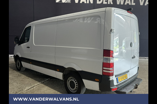 Mercedes-Benz Sprinter 316 CDI 163 pk L2H1 Euro6 Airco | Camera | Navigatie | 2800kg Trekhaak | Cruisecontrol Chauffeursstoel, Parkeersensoren