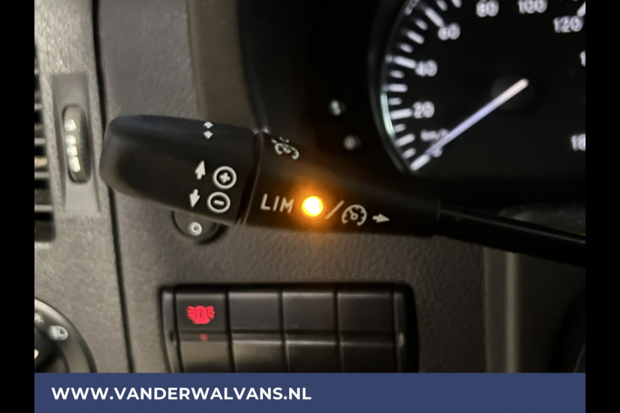 Mercedes-Benz Sprinter 316 CDI 163 pk L2H1 Euro6 Airco | Camera | Navigatie | 2800kg Trekhaak | Cruisecontrol Chauffeursstoel, Parkeersensoren