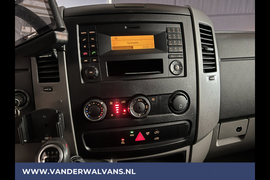 Mercedes-Benz Sprinter 316 CDI 163 pk L2H1 Euro6 Airco | Camera | Navigatie | 2800kg Trekhaak | Cruisecontrol Chauffeursstoel, Parkeersensoren