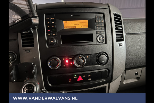 Mercedes-Benz Sprinter 316 CDI 163 pk L2H1 Euro6 Airco | Camera | Navigatie | 2800kg Trekhaak | Cruisecontrol Chauffeursstoel, Parkeersensoren