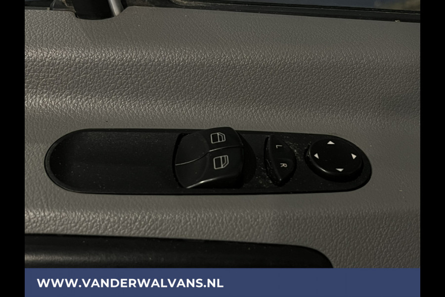 Mercedes-Benz Sprinter 316 CDI 163 pk L2H1 Euro6 Airco | Camera | Navigatie | 2800kg Trekhaak | Cruisecontrol Chauffeursstoel, Parkeersensoren
