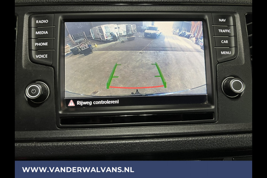Volkswagen Crafter 2.0 TDI 177 pk L3H2 L2H1 Euro6 Airco | Camera | Navigatie | Apple Carplay | Android Auto 3000kg trekhaak, Bijrijdersbank