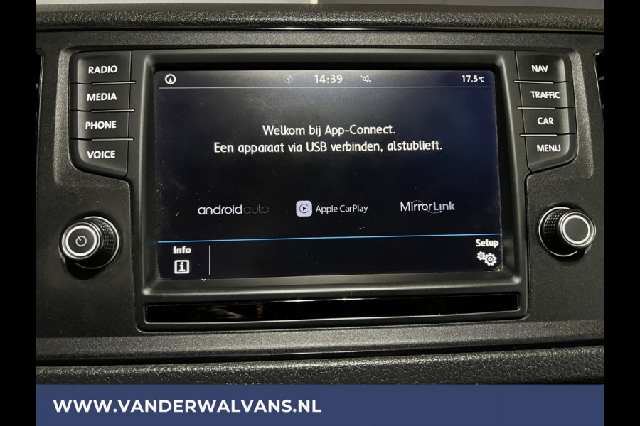 Volkswagen Crafter 2.0 TDI 177 pk L3H2 L2H1 Euro6 Airco | Camera | Navigatie | Apple Carplay | Android Auto 3000kg trekhaak, Bijrijdersbank