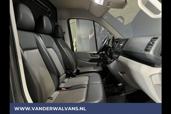 Volkswagen Crafter 2.0 TDI 177 pk L3H2 L2H1 Euro6 Airco | Camera | Navigatie | Apple Carplay | Android Auto 3000kg trekhaak, Bijrijdersbank