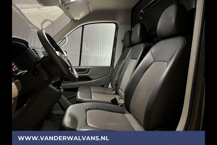 Volkswagen Crafter 2.0 TDI 177 pk L3H2 L2H1 Euro6 Airco | Camera | Navigatie | Apple Carplay | Android Auto 3000kg trekhaak, Bijrijdersbank