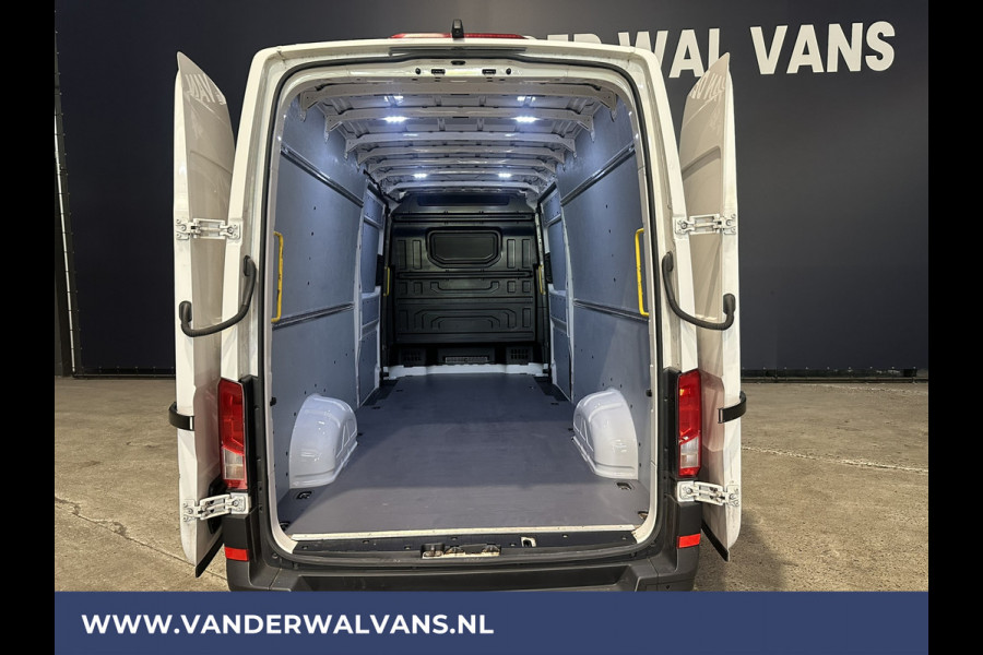 Volkswagen Crafter 2.0 TDI 140 pk L4H3 L3H2 Euro6 Airco | 2x zijdeur | Camera | Apple Carplay | Android Auto Parkeersensoren, Bijrijdersbank