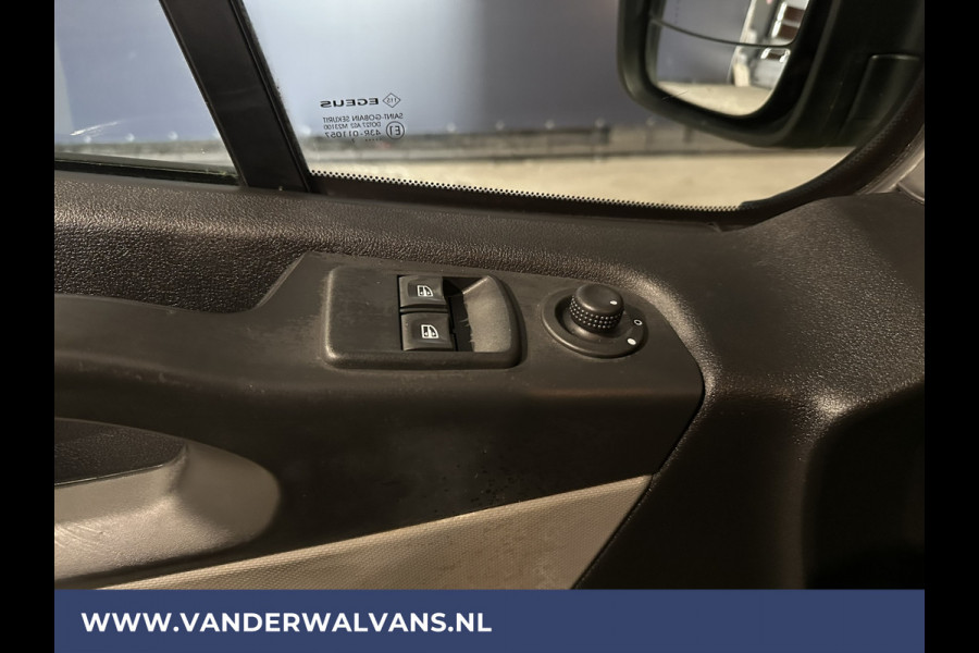 Renault Trafic 1.6 dCi L1H1 Euro6 Airco | Navigatie | Imperiaal | Cruisecontrol | Trekhaak | Parkeersensoren | Bijrijdersbank