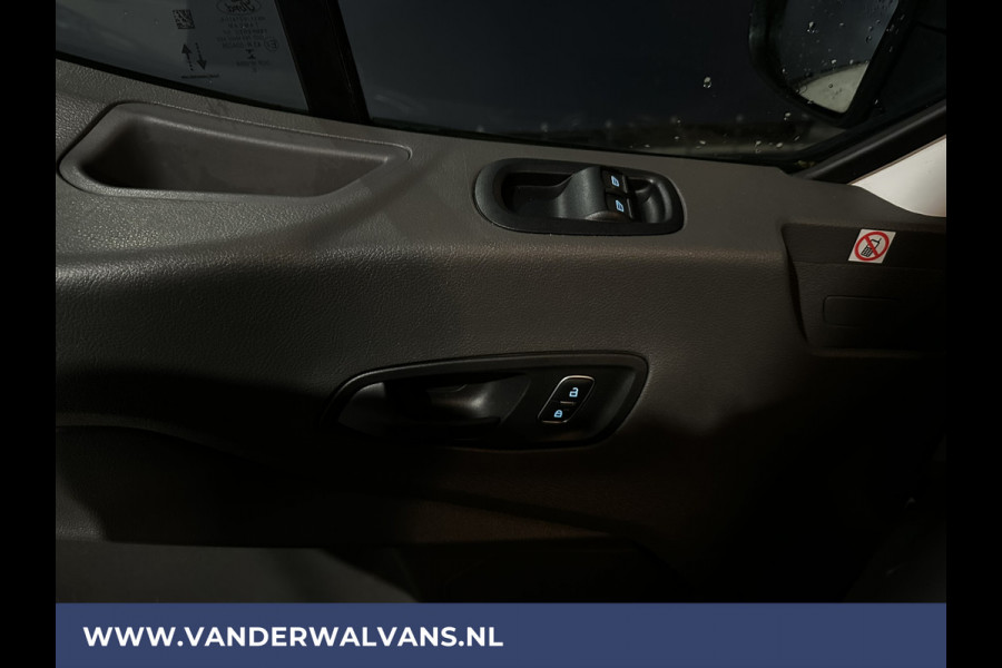 Ford Transit 2.0 TDCI 130 pk L3H2 Euro6 Airco | Camera | Navigatie | Apple Carplay | Andoid Auto | Cruisecontrol Verwarmde Voorruit, Parkeersensoren, Bijrijdersbank