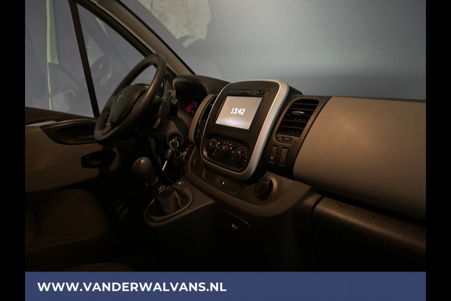 Renault Trafic 1.6 dCi L1H1 Euro6 Airco | Navigatie | Cruisecontrol | Trekhaak | Parkeersensoren Bijrijdersbank