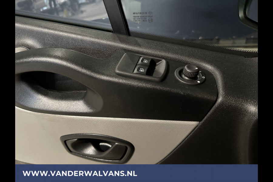Renault Trafic 1.6 dCi L1H1 Euro6 Airco | Navigatie | Cruisecontrol | Trekhaak | Parkeersensoren Bijrijdersbank