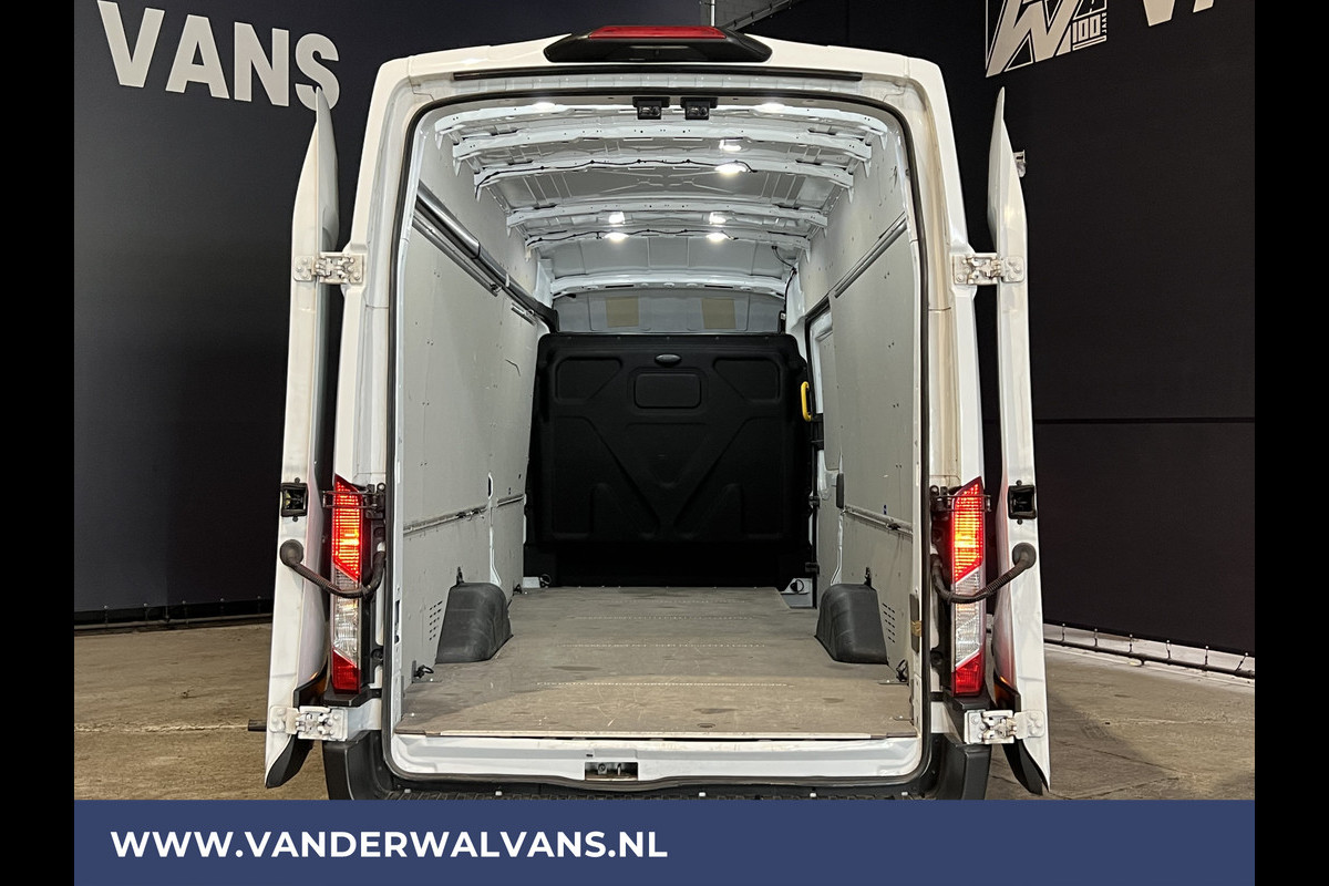 Ford Transit 2.0 TDCI 131pk L4H3 Euro6 Airco | Camera | Cruisecontrol | Verwarmde voorruit Parkeersensoren, Bijrijdersbank Ford Transit 2.0 TDCI 131pk L4H3 Euro6 Airco | Camera | Cruisecontrol | Verwarmde voorruit Parkeersensoren, Bijrijdersbank