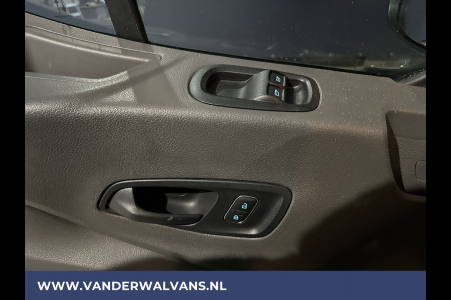 Ford Transit 2.0 TDCI 131pk L4H3 Euro6 Airco | Camera | Navigatie | Apple Carplay | Android Auto Cruisecontrol, Parkeersensoren, Verwarmde voorruit, Stoelverwarming, Bijrijdersbank