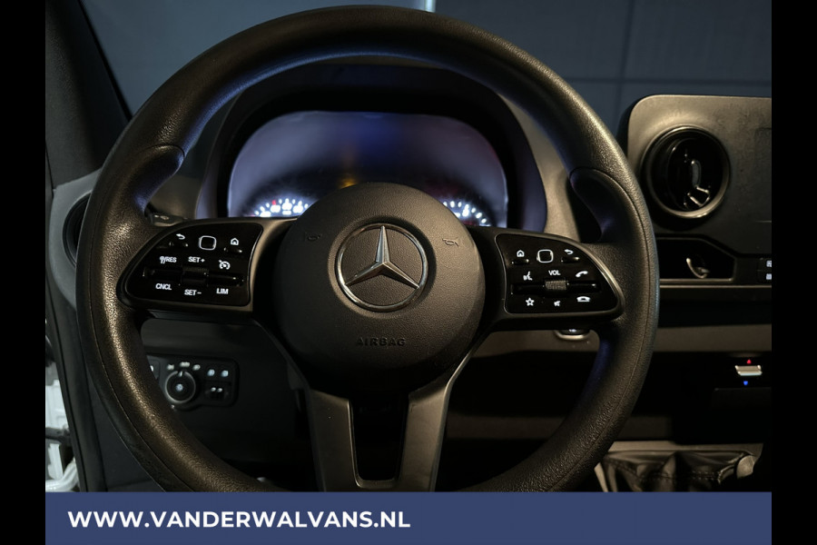 Mercedes-Benz Sprinter 316 CDI 164pk L3H2 Euro6 Airco | Camera | Navigatie | Cruisecontrol | Stoelverwarming | Parkeersensoren, chauffeursstoel, MBUX, bijrijdersbank