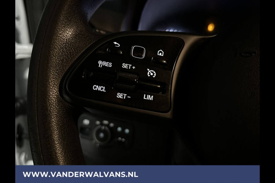 Mercedes-Benz Sprinter 316 CDI 164pk L3H2 Euro6 Airco | Camera | Navigatie | Cruisecontrol | Stoelverwarming | Parkeersensoren, chauffeursstoel, MBUX, bijrijdersbank