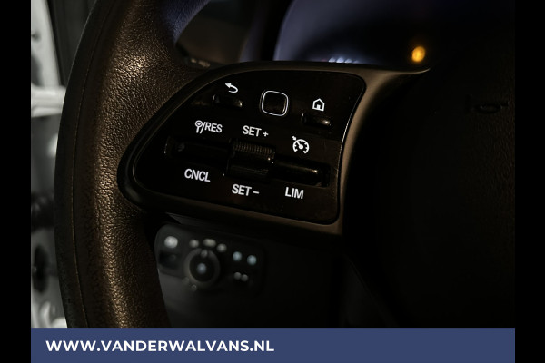 Mercedes-Benz Sprinter 316 CDI 164pk L3H2 Euro6 Airco | Camera | Navigatie | Cruisecontrol | Stoelverwarming | Parkeersensoren, chauffeursstoel, MBUX, bijrijdersbank