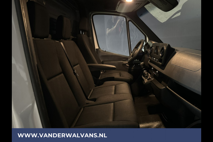 Mercedes-Benz Sprinter 316 CDI 164pk L3H2 Euro6 Airco | Camera | Navigatie | Cruisecontrol | Stoelverwarming | Parkeersensoren, chauffeursstoel, MBUX, bijrijdersbank