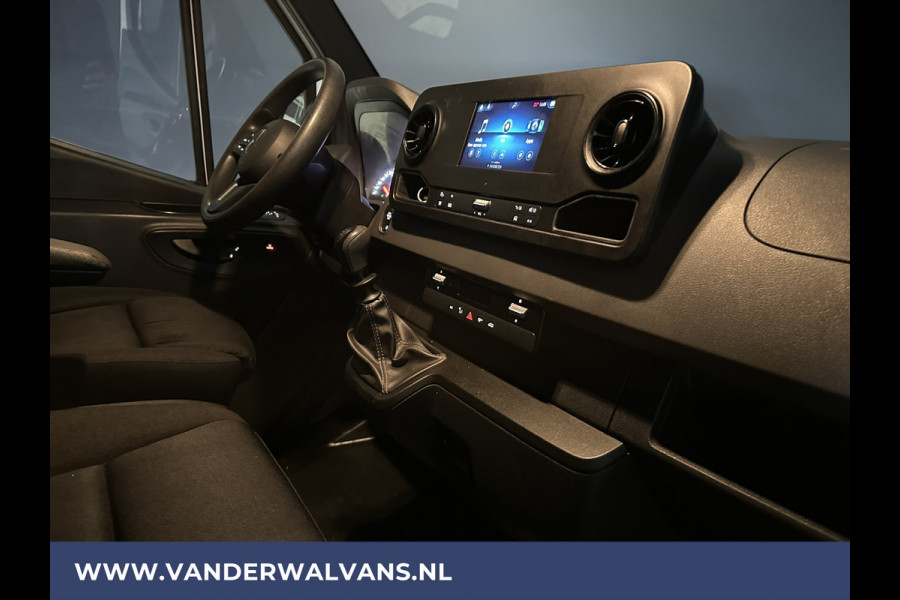 Mercedes-Benz Sprinter 316 CDI 164pk L3H2 Euro6 Airco | Camera | Navigatie | Cruisecontrol | Stoelverwarming | Parkeersensoren, chauffeursstoel, MBUX, bijrijdersbank