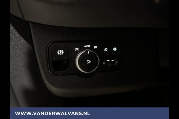 Mercedes-Benz Sprinter 316 CDI 164pk L3H2 Euro6 Airco | Camera | Navigatie | Cruisecontrol | Stoelverwarming | Parkeersensoren, chauffeursstoel, MBUX, bijrijdersbank