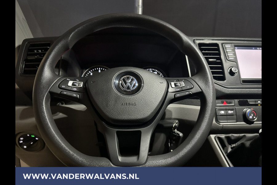 Volkswagen Crafter 2.0 TDI 177 pk L3H3 L2H2 Euro6 Airco | Camera | Navigatie | Apple Carplay Android Auto, Cruisecontrol, Chauffeursstoel