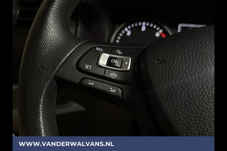 Volkswagen Crafter 2.0 TDI 177 pk L3H3 L2H2 Euro6 Airco | Camera | Navigatie | Apple Carplay Android Auto, Cruisecontrol, Chauffeursstoel