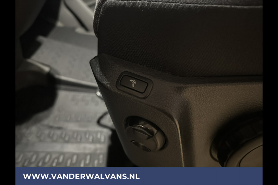 Volkswagen Crafter 2.0 TDI 177 pk L3H3 L2H2 Euro6 Airco | Camera | Navigatie | Apple Carplay Android Auto, Cruisecontrol, Chauffeursstoel