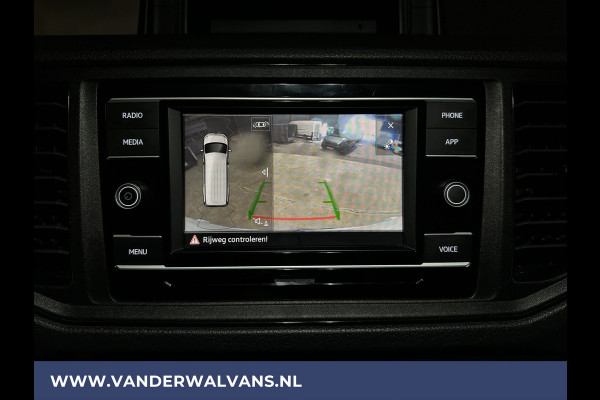 Volkswagen Crafter 2.0 TDI 140 pk L3H3 L2H2 Euro6 Airco | Camera | Apple Carplay | Android Auto Parkeersensoren, Bijrijdersbank