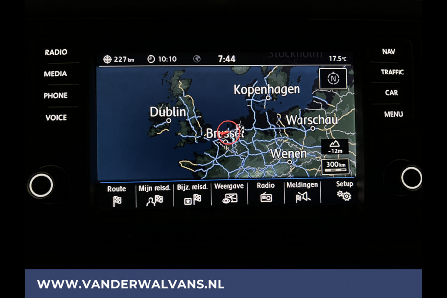 Volkswagen Crafter 2.0 TDI 140 pk L3H3 L2H2 Euro6 Airco | Camera | Navigatie | Apple Carplay Android Auto, Parkeersensoren, 3000kg trekvermogen