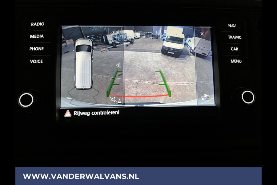 Volkswagen Crafter 2.0 TDI 140 pk L3H3 L2H2 Euro6 Airco | Camera | Navigatie | Apple Carplay Android Auto, Parkeersensoren, 3000kg trekvermogen
