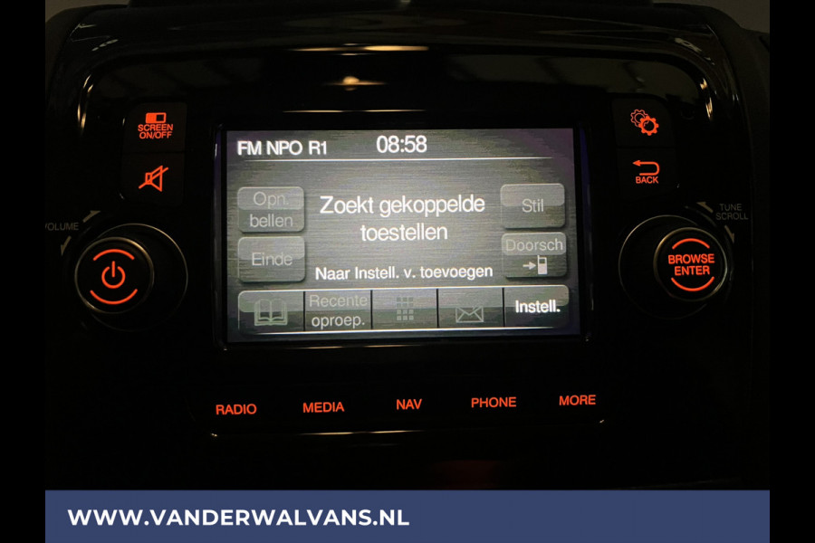 Peugeot Boxer 2.2 BlueHDi 120pk L2H2 Euro6 Airco | 2500kg Trekhaak | Cruisecontrol | Parkeersensoren Bijrijdersbank