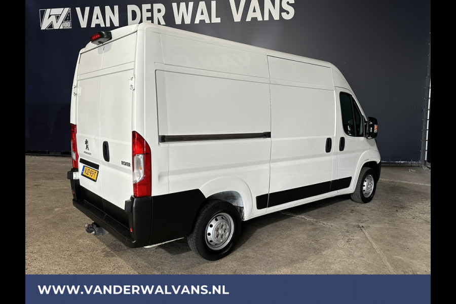 Peugeot Boxer 2.2 BlueHDi 140pk L2H2 Euro6 Airco | Camera | Navigatie | 2500kg Trekhaak Cruisecontrol, Parkeersensoren, Bijrijdersbank