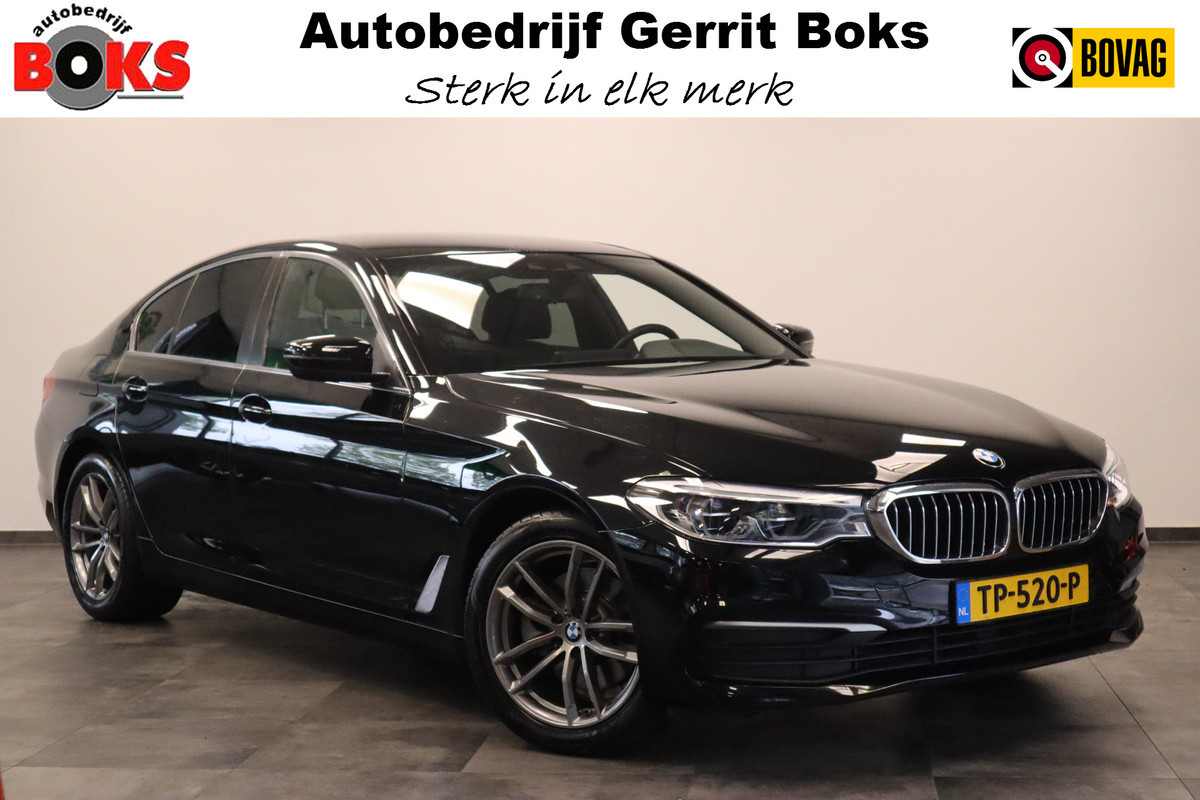 BMW 5 Serie 520i Corporate Lease High Executive Connect drive Navigatie PDC Cruise Control 18LMV Vol Leder 24 maanden garantie mogelijk (*vraag naar de voorwaarden) BMW 5 Serie 520i Corporate Lease High Executive Connect drive Navigatie PDC Cruise Control 18LMV Vol Leder 24 maanden garantie mogelijk (*vraag naar de voorwaarden)