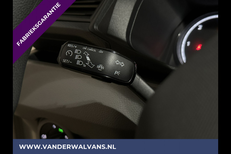 Volkswagen Transporter 2.0 TDI L2H1 Fabrieksgarantie Euro6 # Airco | Apple Carplay | Trekhaak | Cruisecontrol Android Auto, Parkeersensoren, Sidebars, Bijrijdersbank